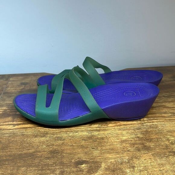 CROCS Patricia Women’s 10 Purple Green Slip on Sandals Shoes - Picture 4 of 8